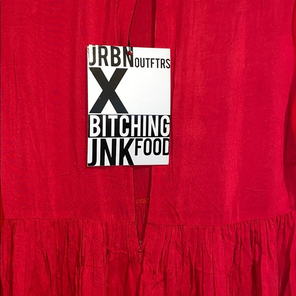 Red Dress - Picture 9 of 9